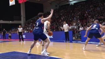 NBL揭幕战:大卫-詹姆斯21+8 香港金牛击败长沙勇胜取开门红